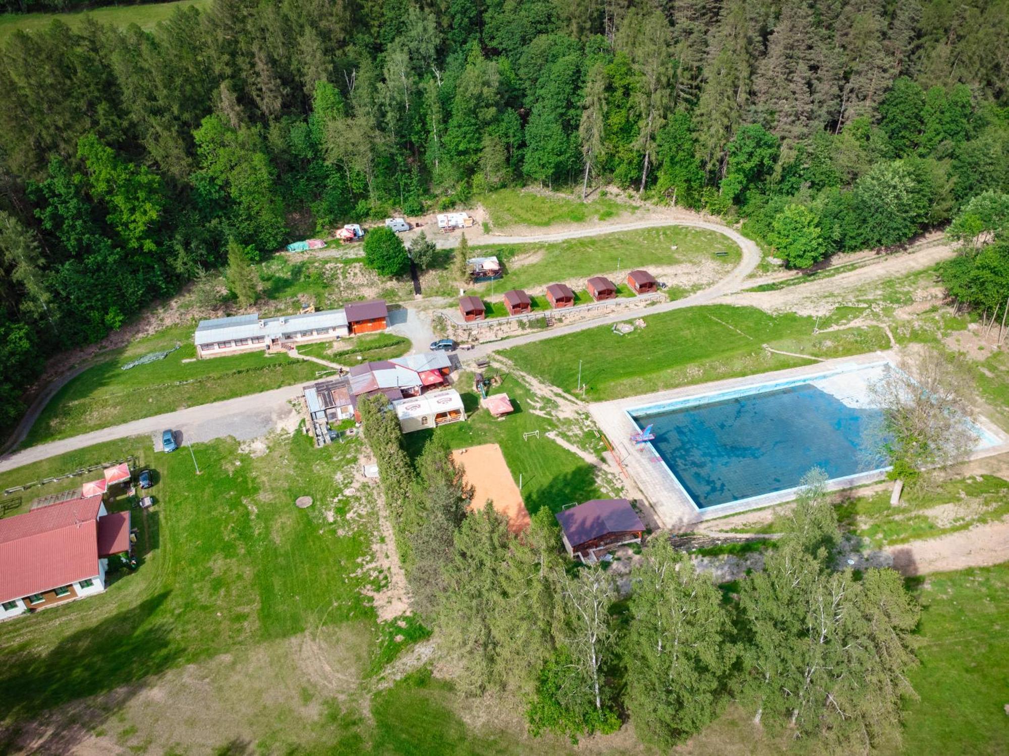 Karavan 3 V Arealu Koupaliste Bystre V Orlickych Horach Exteriér fotografie